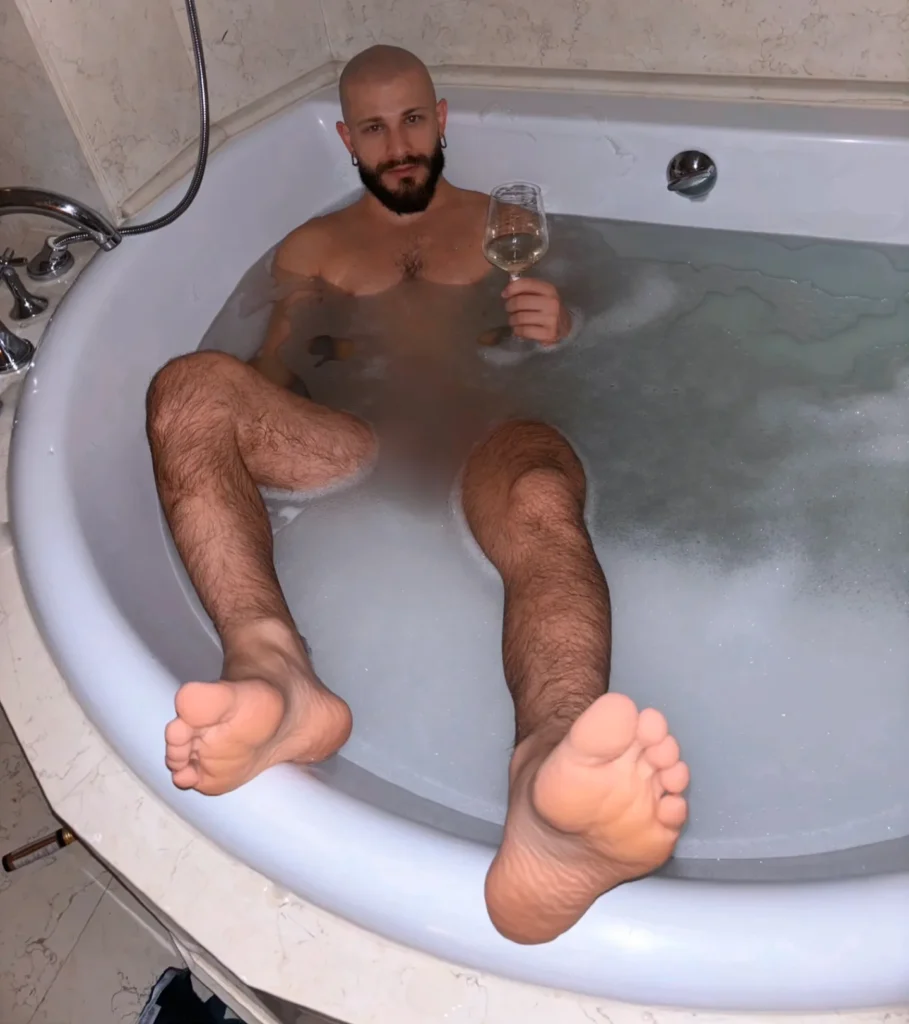 Benjamin personne_public OnlyFans gallery