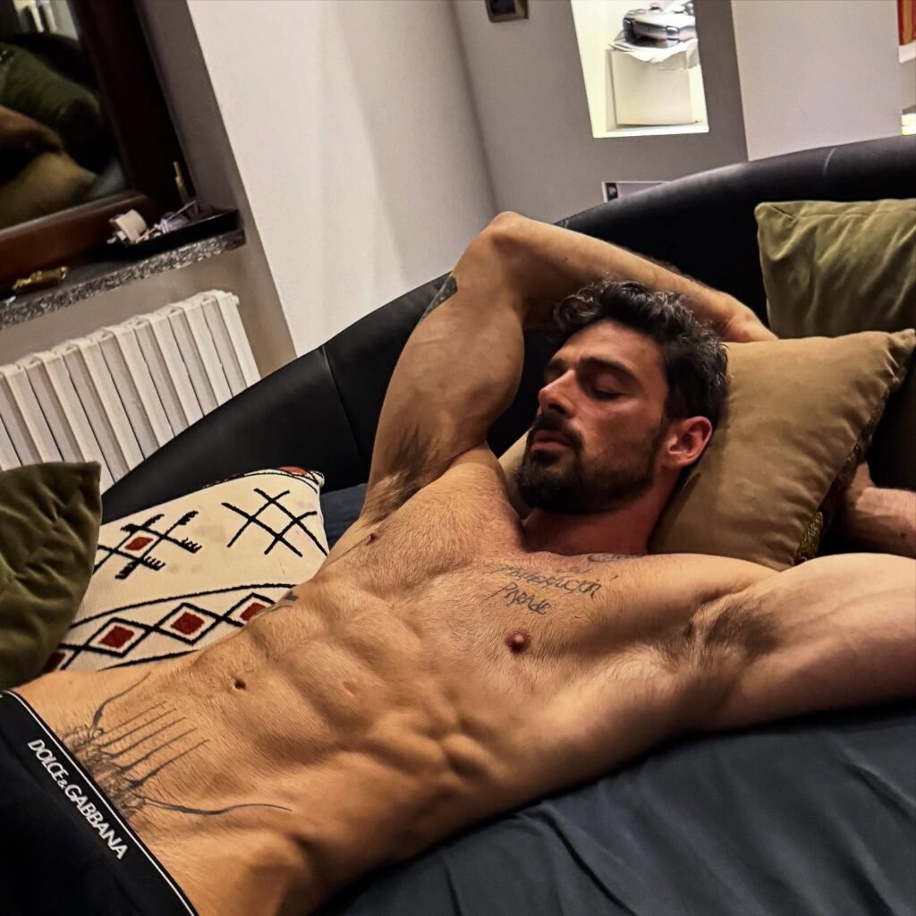 Michele Morrone photo