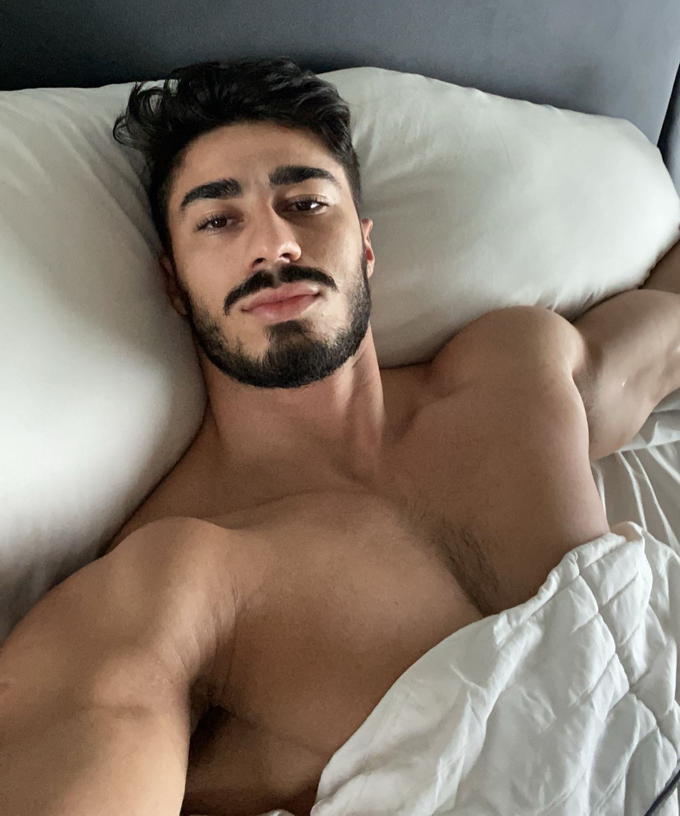 Mohammadali Saffari @mosaffari casual hunk look