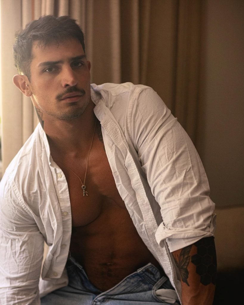 Model Manuel Kornisiuk in a stylish shot