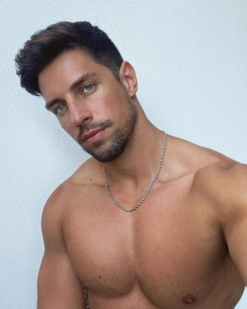 Ryan Greasley (@ryan_greasley) Instagram photo